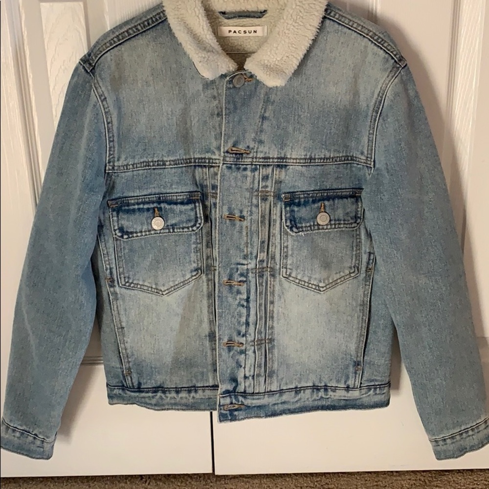 PACSUN Light Vintage Fit Denim Jacket
